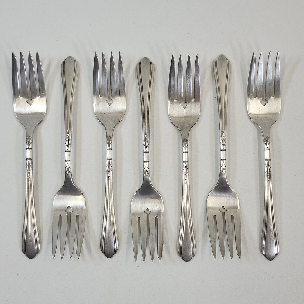 7 Individual Salad Forks June-Nursery Silverplate 1932 Oneida Silverware 6 1/2"